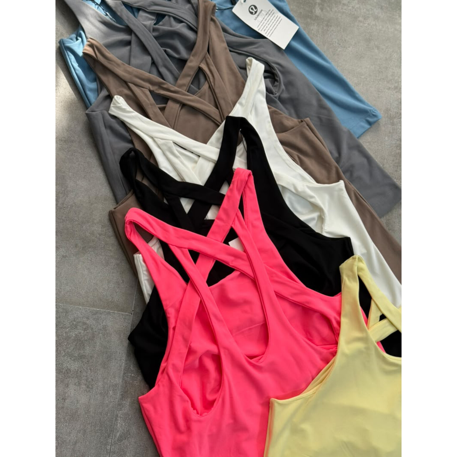 تاپ ورزشی Lululemon